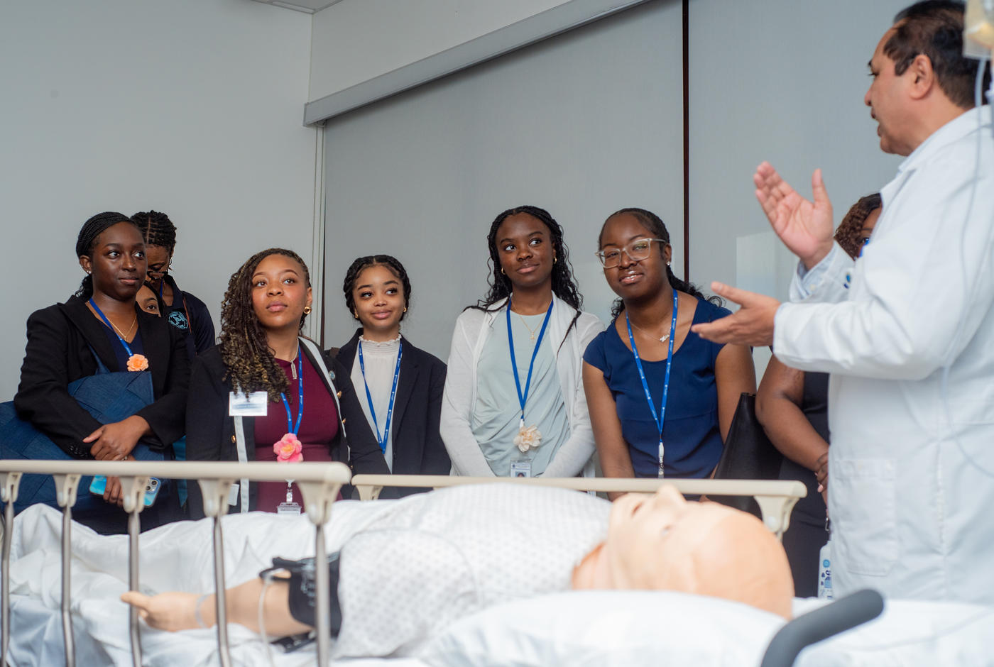 Dr. Rakesh Calton gives Spelman students a tour of RUSM’s simulation institute