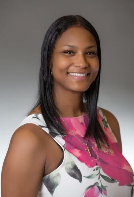 a headshot of Dr. Ariel Harrison