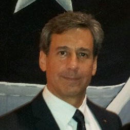 Headshot of Dr. Alexander Buelna