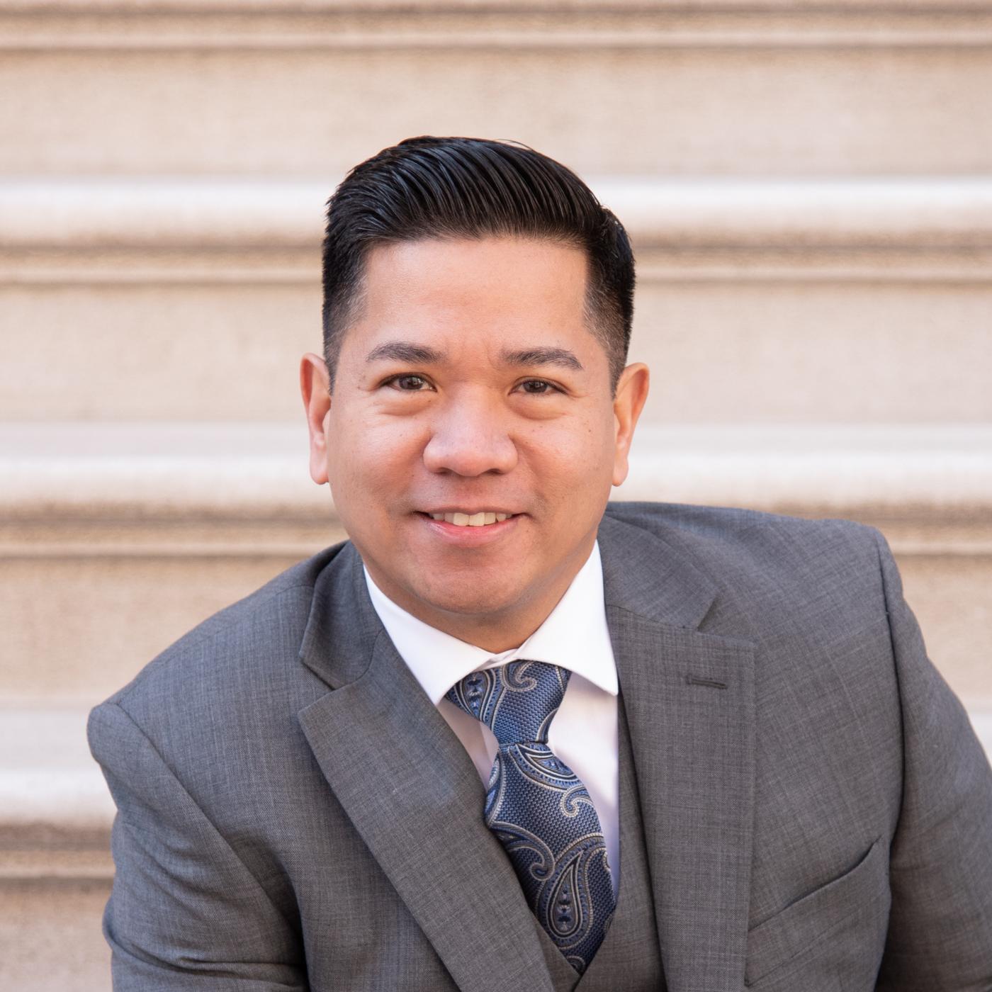 Dr. Christopher Paredes, Ross University School of Medicine alumnus